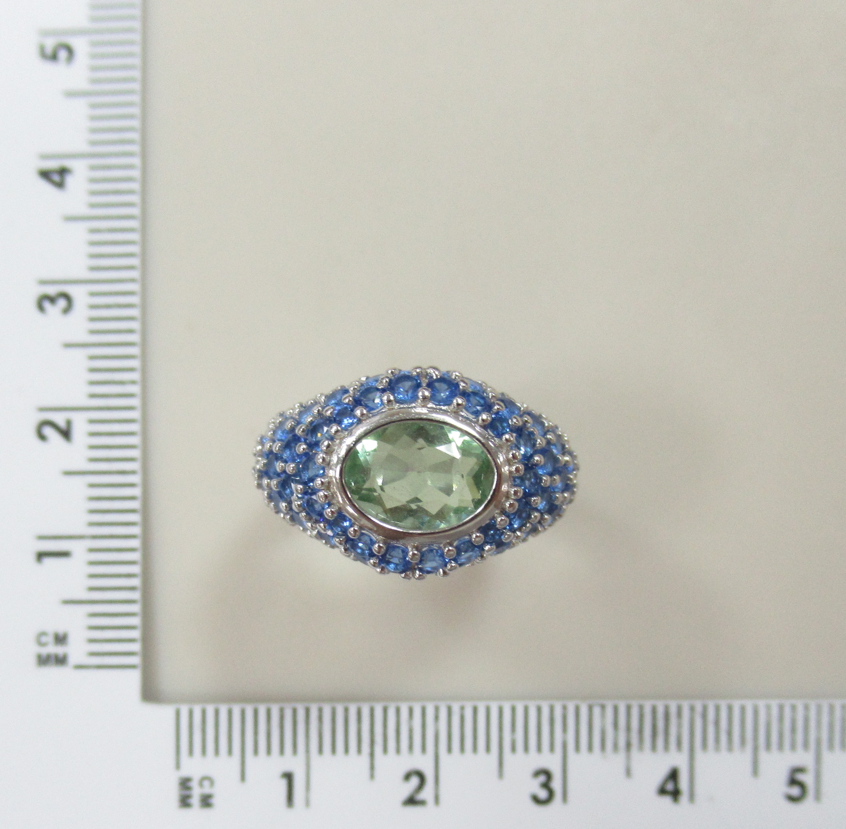 Серебряное кольцо с флюоритом